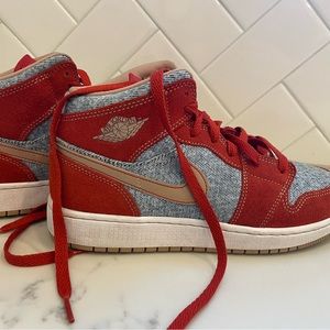 Air Jordan 1 mid “denim red” sz 6